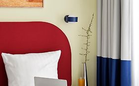 Brik Apartment Hotel